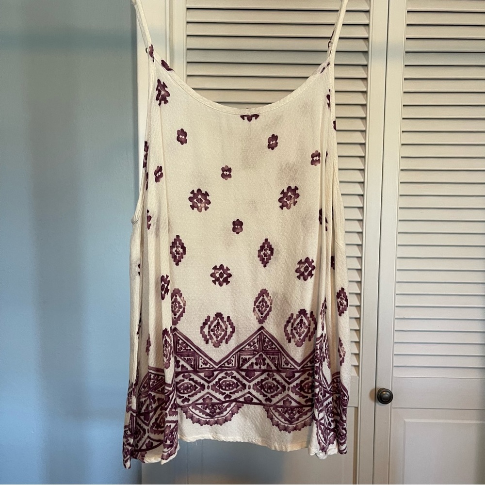 Forever 21 purple and white tank